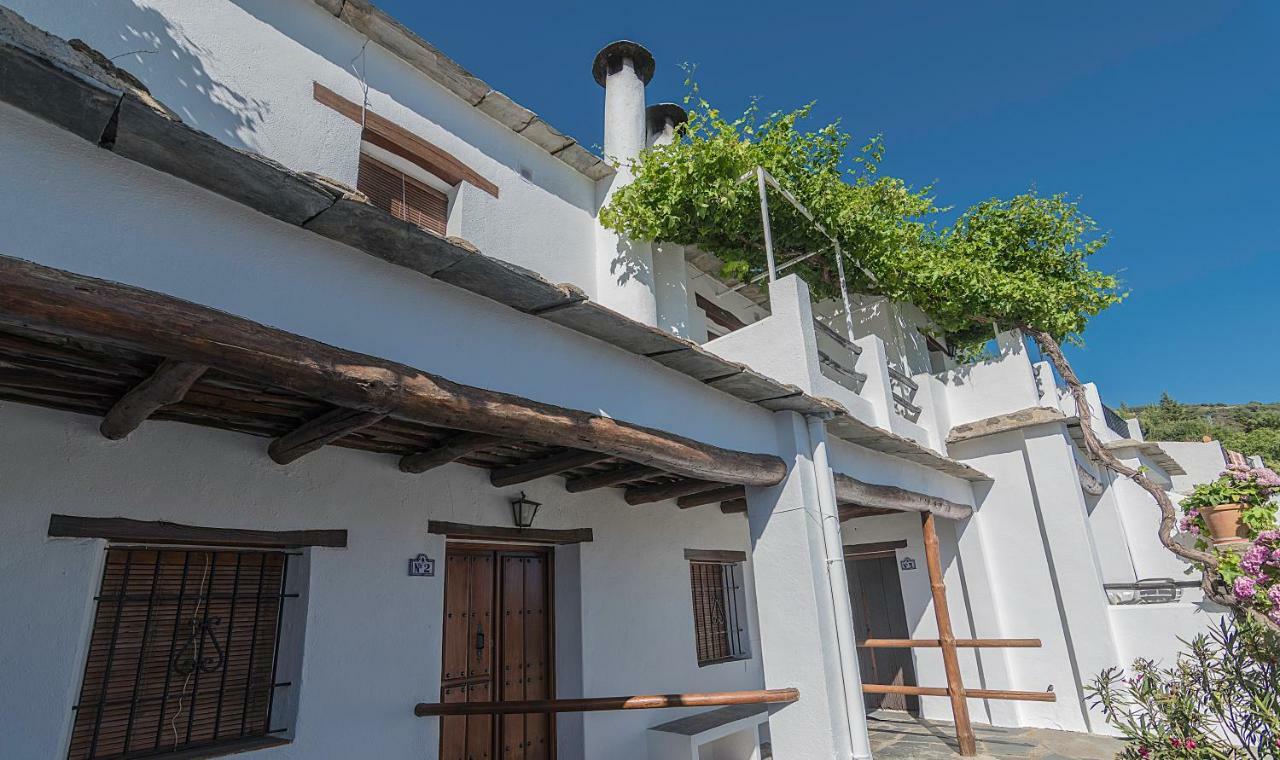 Apartamentos Rurales Las Chimeneas Capileira Exterior photo
